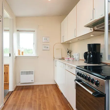 Апартаменты 4 Person In Strand-by Traum *