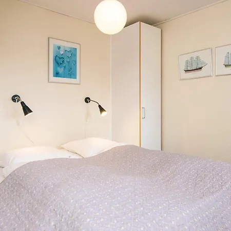 4 Person In Strand-by Traum Apartamento *